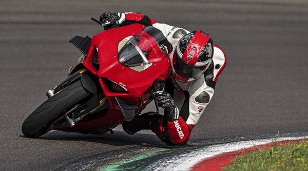 Ducati Panigale V4, ecco come farla "sfogare" al meglio