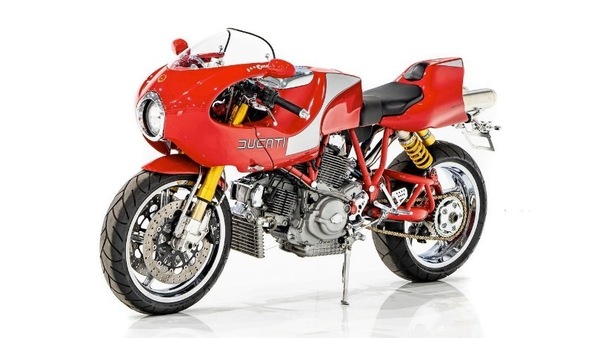 Ducati MH 900e, all’asta l’omaggio alla Mike Hailwood Replica