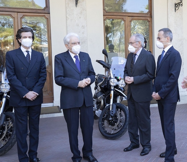 Due Moto Guzzi V85 TT per il Presidente Mattarella
