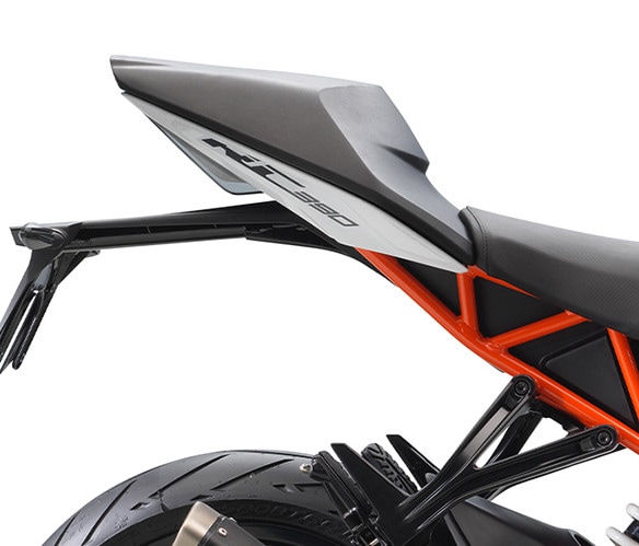 KTM RC 390 2022, foto spia anticipano l'arrivo della piccola sportiva