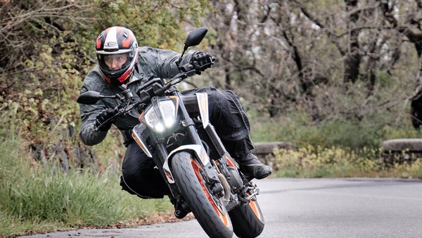 Test Pirelli Diablo Rosso IV: migliorano durata e tenuta sul bagnato