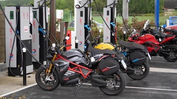 Moto elettriche, ANCMA: ottima crescita nel primo semestre 2021