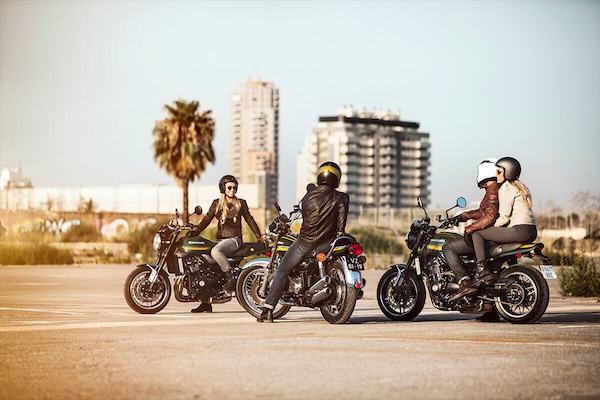 Top5, estate: le "tipe da spiaggia" per i motociclisti