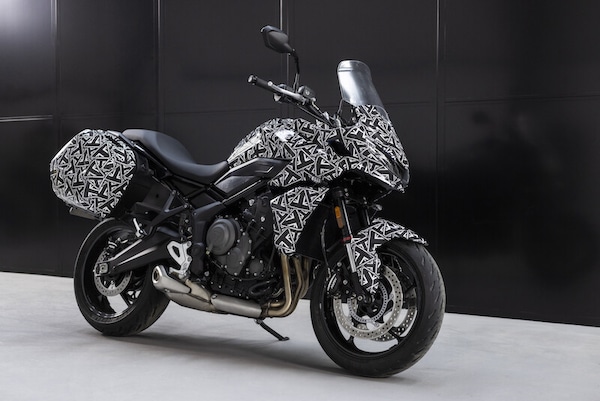 Triumph: arriva la crossover entry level Tiger Sport 660