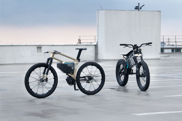 Moto o bici? BMW fa decidere a te con i concept Vision AMBY