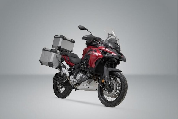Benelli TRK 502, nuovi accessori per la regina d'Italia
