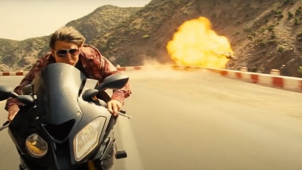 Moto e cinema, tra finzione e realtà: Casey Stoner spiega le acrobazie nei film