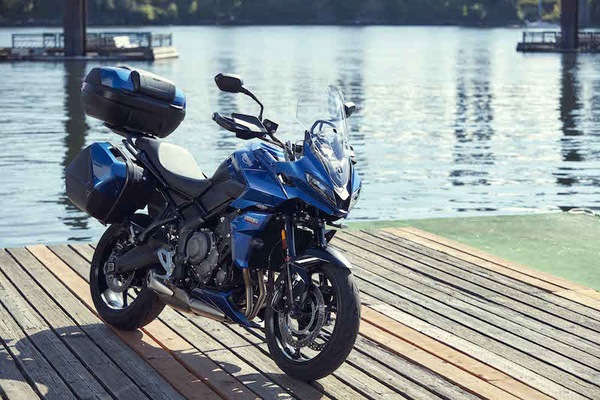 Nuova Triumph Tiger Sport 660: piacere di guida a tre cilindri