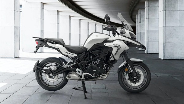 Benelli TRK 502, richiamo per problemi al monoammortizzatore