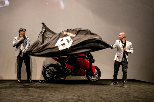 Ad EICMA Soriano Motori esordisce con la Giaguaro