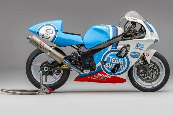 Suzuki GSX-R 750 Lucky Strike: pronta a scendere in pista nel Classic TT
