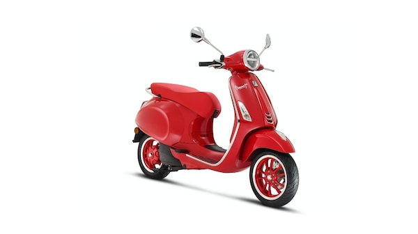 La Vespa Elettrica si tinge di rosso per la lotta all’Aids