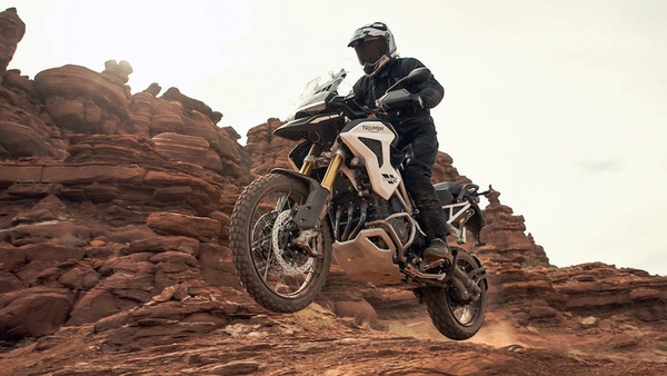 Nuova Triumph Tiger 1200: la svolta di Hinckley