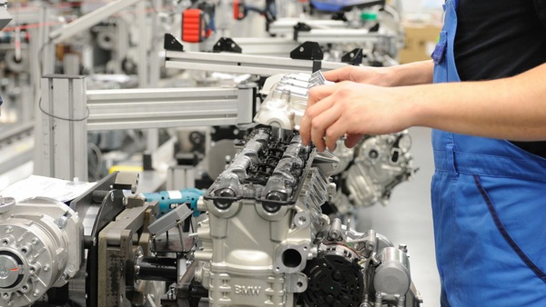 Fulmini sul passaggio all’elettrico: nel 2030 a rischio 500mila posti di lavoro