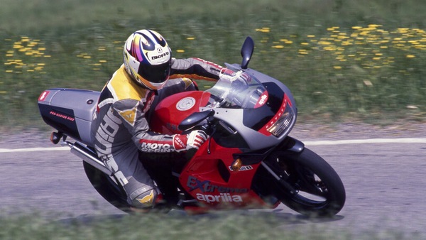 Rewind, Aprilia RS 50 Extrema: non chiamatemi "cinquantino"