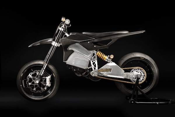 Axiis Liion, la motard da 134 cv e 133 kg di peso