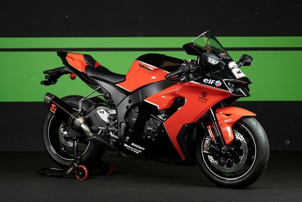 Kawasaki ZX-10RR, all'asta la SBK "GPZ Replica"... Jonathan Rea compreso
