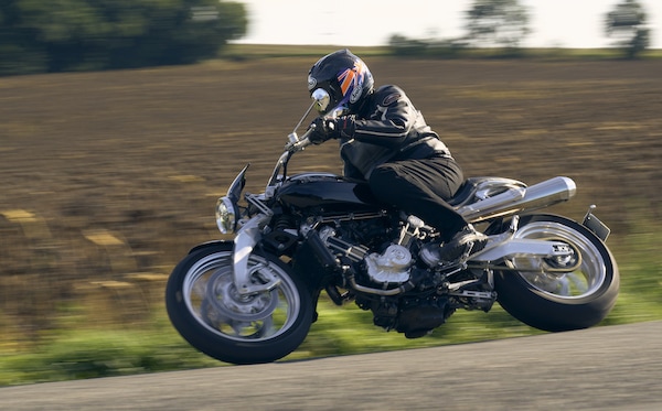 Prova Brough Superior Lawrence: fascino... d'Arabia
