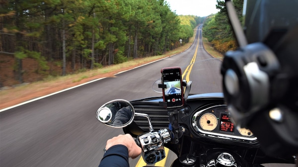 Andare in moto: ecco 10 errori che è meglio non fare