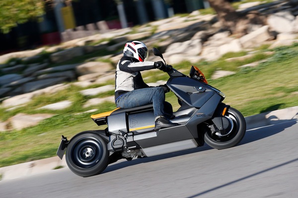 Guida alla scelta: 5 scooter elettrici da tenere d'occhio