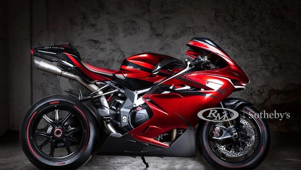 MV Agusta, all'asta la F4 di Lewis Hamilton