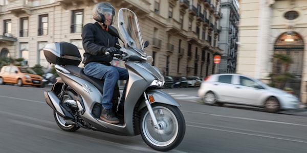 Il compromesso vincente: guida alla scelta degli scooter tra 125 e 350 cc
