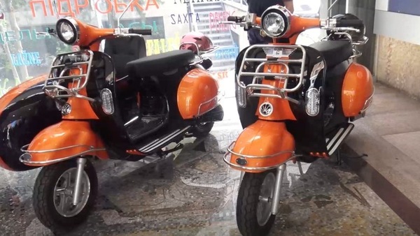 Boom contraffazione, trovate quattro finte Vespa a Milano