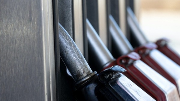 Prezzo benzina: accertato il 50% di violazioni dei distributori esaminati