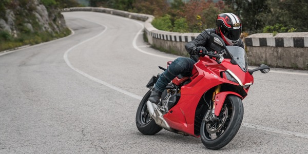 Sportive On The Road: Ducati Supersport 950 S