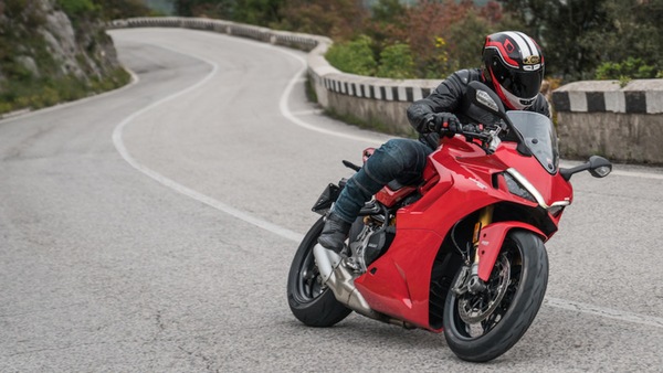 Sportive On The Road: Ducati Supersport 950 S