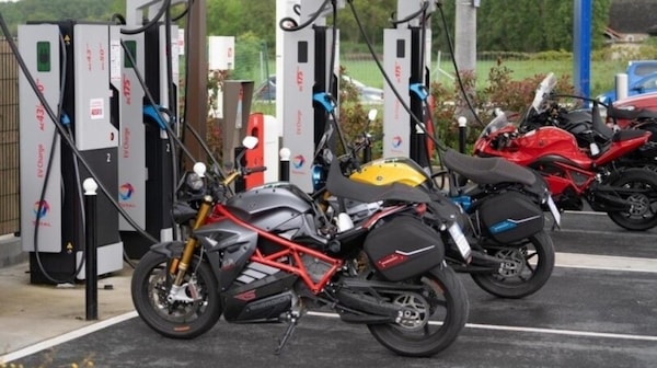 Due ruote, impennata dell'elettrico nel primo semestre del 2022