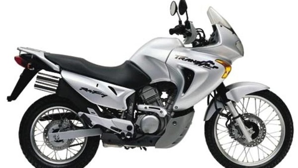 Honda, ora è ufficiale: registrata in Giappone la nuova Transalp XL750