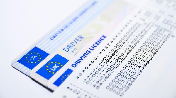 Patente moto, esame abolito e revoca della licenza: cosa cambia
