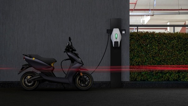 Incentivi moto e scooter elettrici: al via da settembre