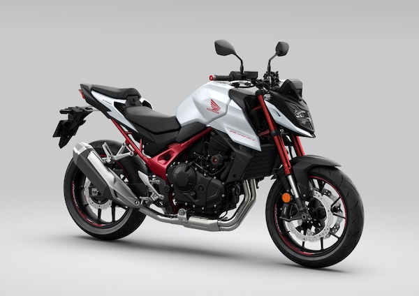 Honda Hornet 2023: il calabrone è tornato!