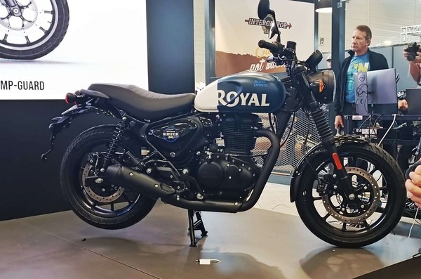 La Royal Enfield Hunter 350 arriva in Europa: roadster urbana