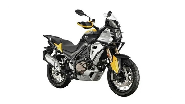 QJ Motor: stile "Gundam" per la SVT 650 che vedremo a EICMA 2022