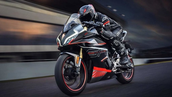 CFMoto, la sportiva 450SR scalda i motori: è pronta per la vendita