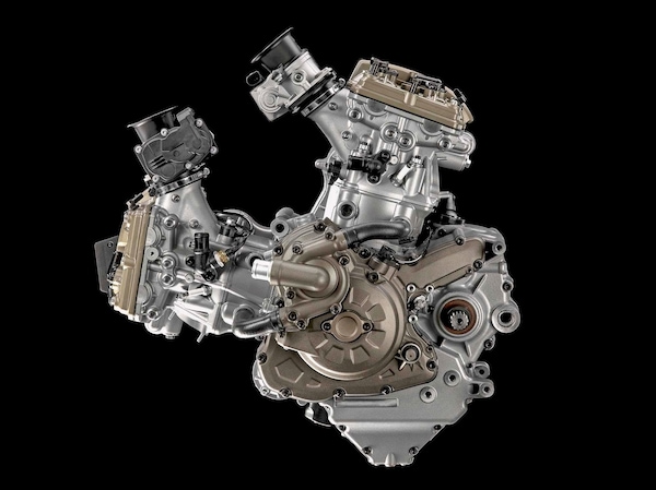 Ducati, Domenicali: "Il V2? Presto un nuovo motore, pulito e performante"