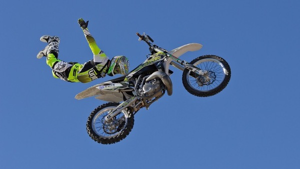 Anno nuovo? I buoni propositi dei motociclisti per il 2023