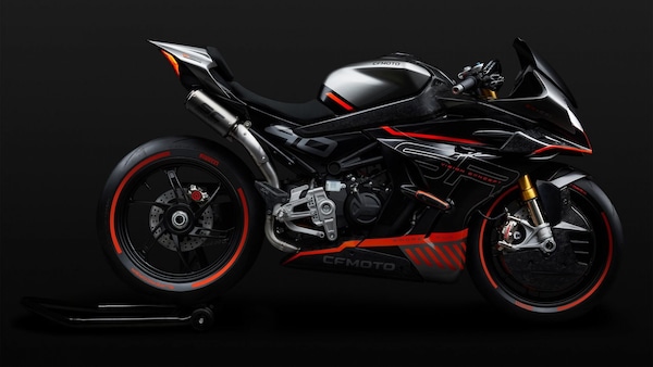 CF Moto 450SR: versione S con monobraccio per la sportiva cinese?
