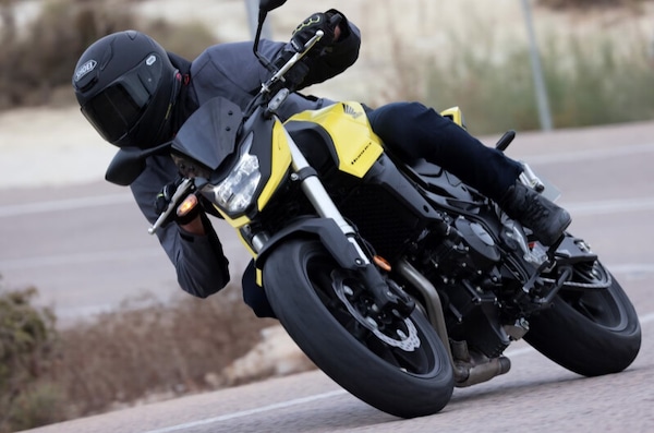 Mercato moto, parte bene la Honda Hornet: prima tra le naked