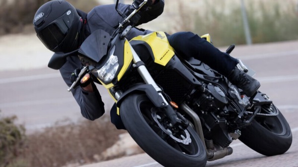 Mercato moto, parte bene la Honda Hornet: prima tra le naked