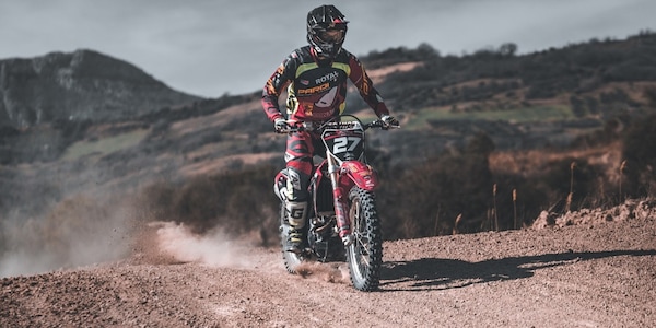 ANCMA contro il commercio di motocross illegale: occhio agli sconti