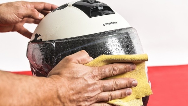 Casco moto: come tenerlo, quanto tenerlo