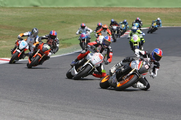 L'epoca dell'Honda Hornet Cup: ecco quando correre era semplice