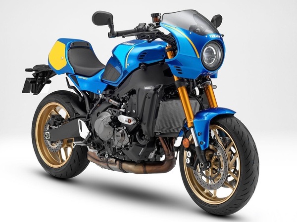 Yamaha XSR900, dal Giappone due kit in onore della YZR del '75