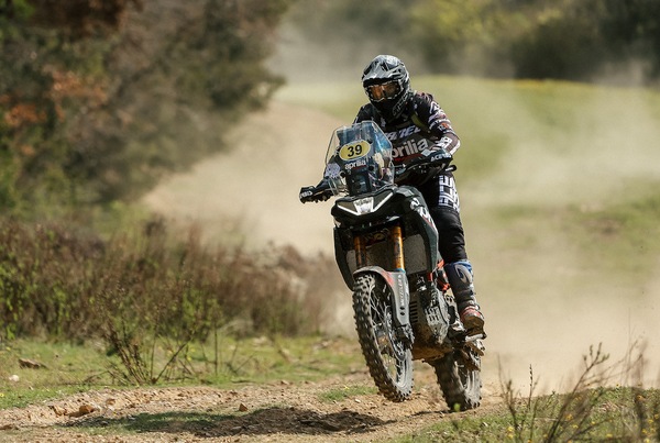 Aprilia Tuareg 660, grande debutto nei rally raid