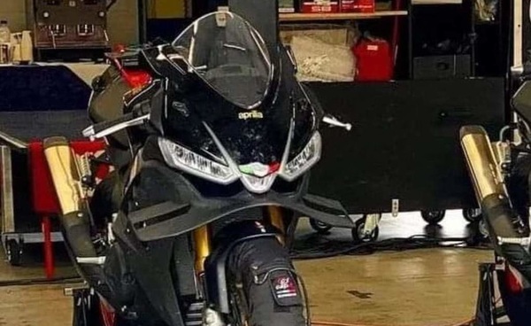 Aprilia, novità per RSV4 e Tuono V4: le vedremo all'All Stars?