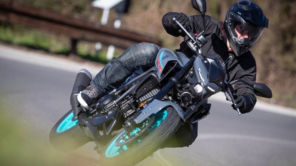 Prova Yamaha MT-03: per tutti, per iniziare